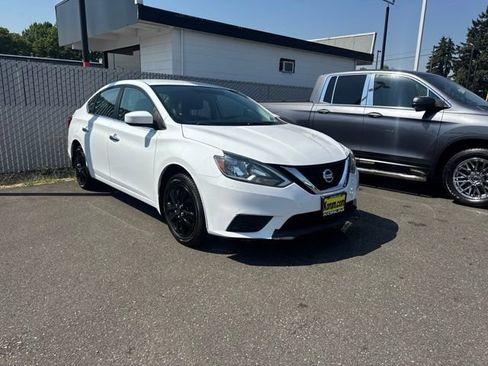 Used 2017 Nissan Sentra SV FWD image 2