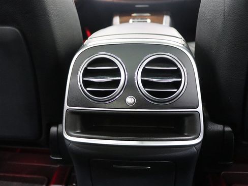 Used 2019 Mercedes-Benz S 560 4MATIC Sedan image 21