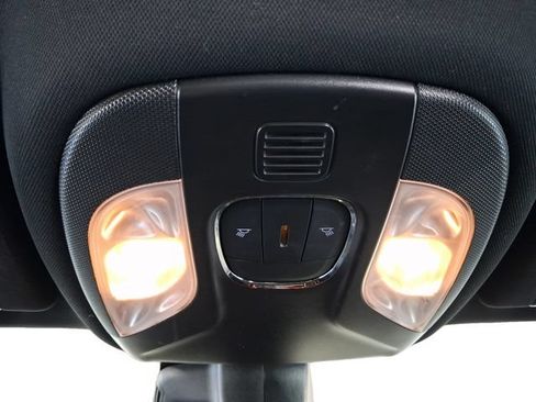Used 2025 Jeep Compass Limited AWD/4WD image 14