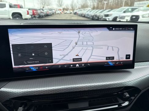 Used 2025 BMW 330i xDrive 330i xDrive w/ Premium Package image 44