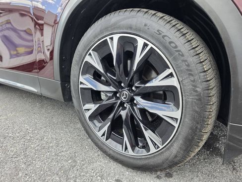 Used 2024 MAZDA CX-90 Plug-In Hybrid w/ Premium Pkg AWD/4WD image 10