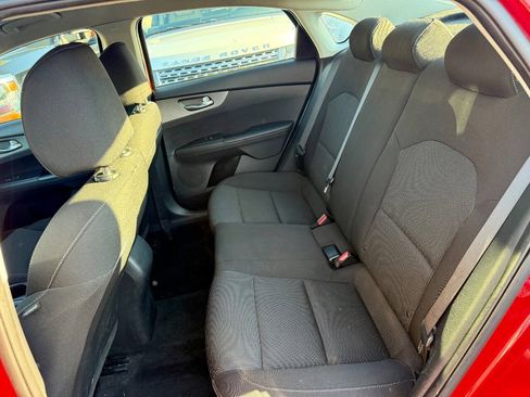 Used 2021 Kia Forte LXS FWD image 12