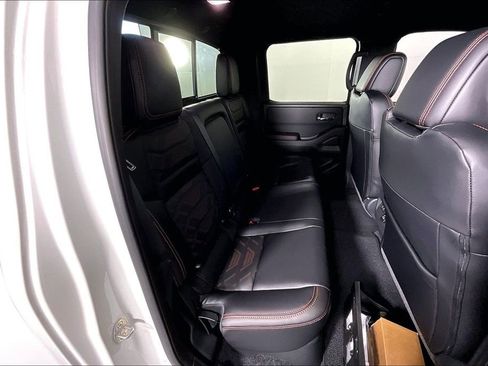 Certified 2025 Nissan Frontier Pro-X w/ Pro Premium Package image 35