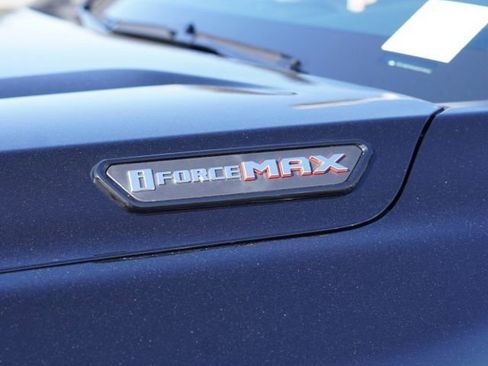 Used 2025 Toyota 4Runner Trailhunter image 10