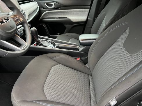 Used 2023 Jeep Compass Sport AWD/4WD image 9