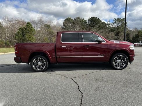 Used 2020 RAM 1500 Limited image 9