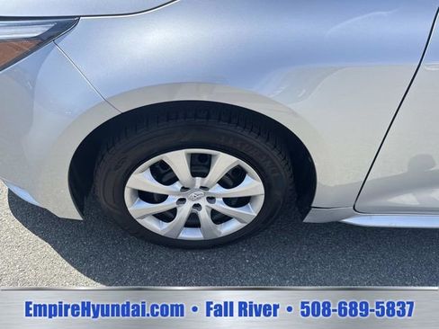 Used 2024 Toyota Corolla LE FWD image 11