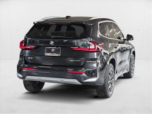 Used 2025 BMW X1 xDrive28i w/ Convenience Package image 5