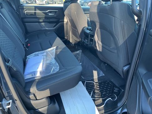 New 2026 RAM 1500 4x4 Crew Cab image 13