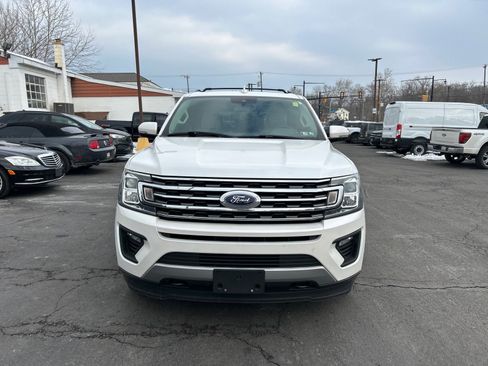 Used 2018 Ford Expedition XLT w/ Equipment Group 202A image 2