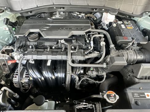 Used 2024 Hyundai Kona SE FWD image 12