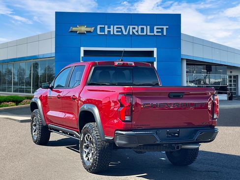 Certified 2024 Chevrolet Colorado ZR2 w/ Safety Package AWD/4WD image 3