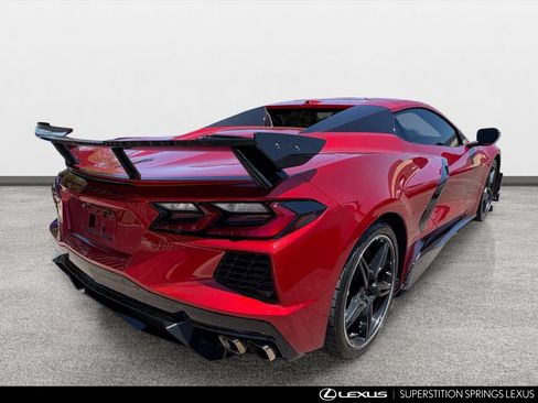 Used 2021 Chevrolet Corvette Stingray Premium Conv w/ Z51 Performance Package RWD image 3