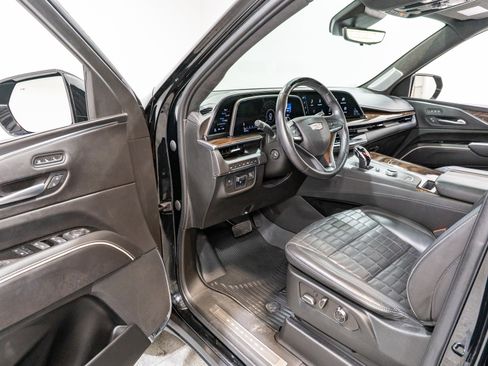 Used 2021 Cadillac Escalade Sport Platinum AWD/4WD image 12