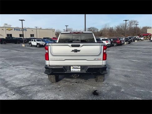 Certified 2022 Chevrolet Silverado 1500 ZR2 w/ Technology Package image 7