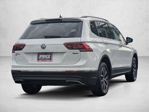 Used 2020 Volkswagen Tiguan SE w/ 3rd Row Seat Package AWD/4WD image 5