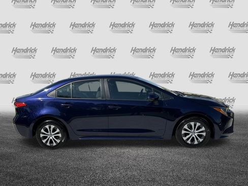 Used 2022 Toyota Corolla LE FWD image 11