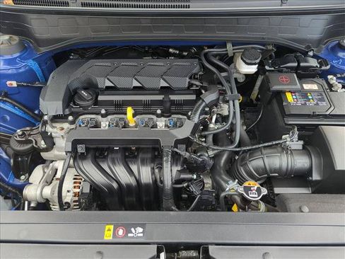 Used 2023 Hyundai Venue SEL FWD image 22