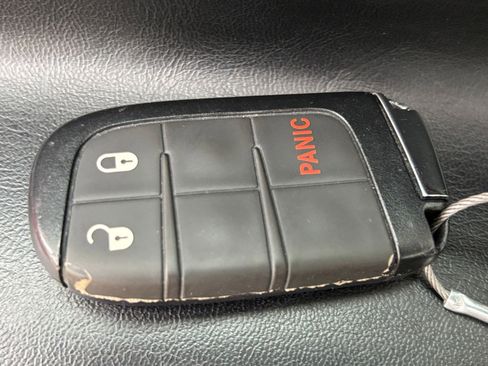 Used 2025 Jeep Compass Trailhawk image 28