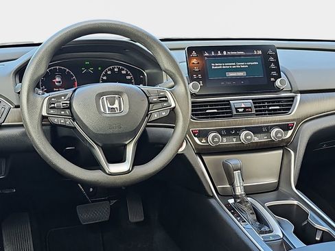 Used 2018 Honda Accord EX image 18