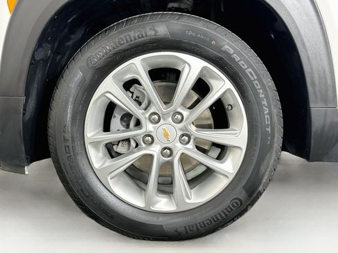 Used 2024 Chevrolet TrailBlazer LS FWD image 11