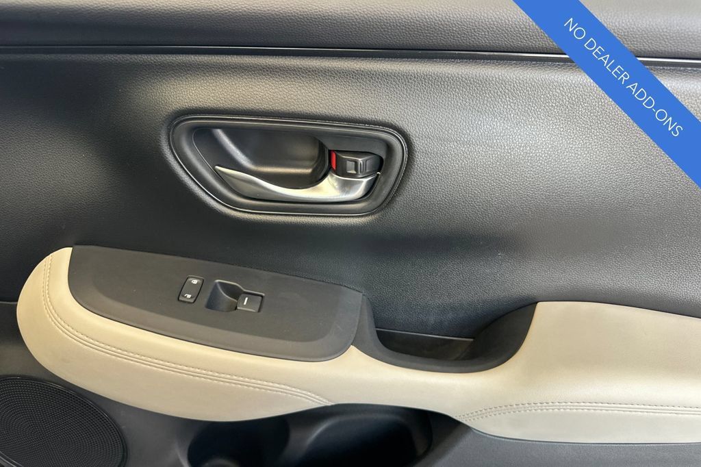 Certified 2024 Honda HR-V LX image 19