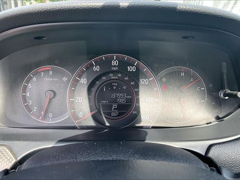 Used 2017 Honda Accord EX-L image 24