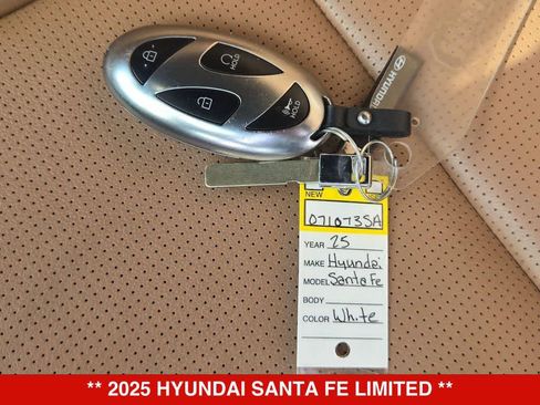 Used 2025 Hyundai Santa Fe Limited FWD image 36