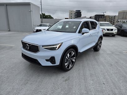 Used 2025 Volvo XC40 B5 Ultra