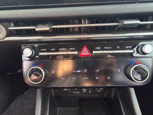 Used 2025 Hyundai Tucson SEL AWD/4WD image 21
