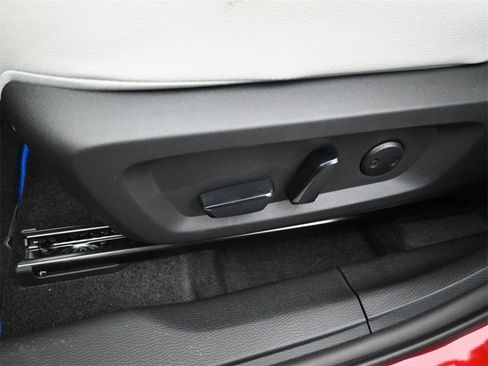 New 2025 Mitsubishi Outlander SEL image 19