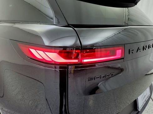 New 2025 Land Rover Range Rover Sport SE image 31