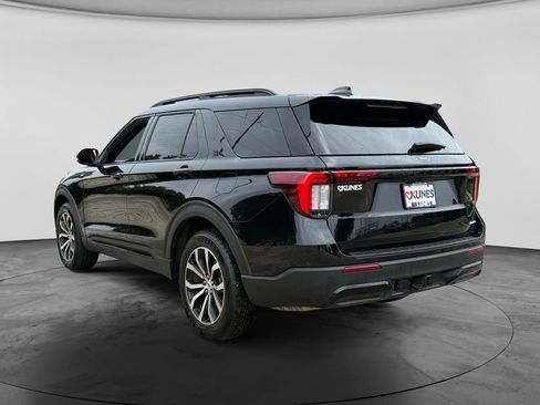 Used 2025 Ford Explorer ST-Line AWD/4WD image 7