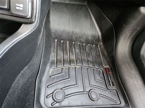 Used 2018 Jeep Renegade Latitude image 32