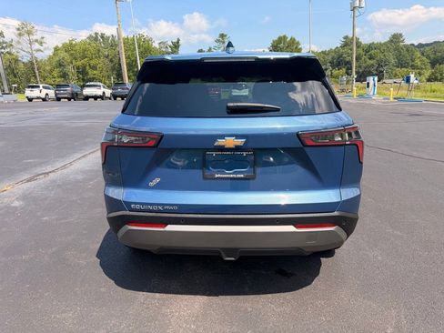 Used 2026 Chevrolet Equinox LT w/ Convenience Package II AWD/4WD image 9