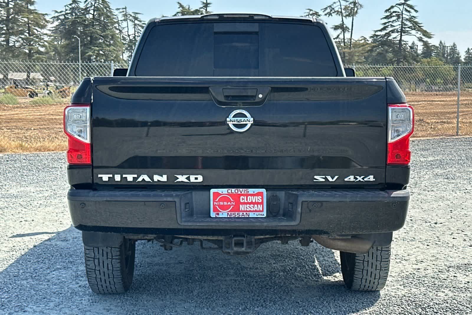 Used 2016 Nissan Titan SV AWD/4WD image 8