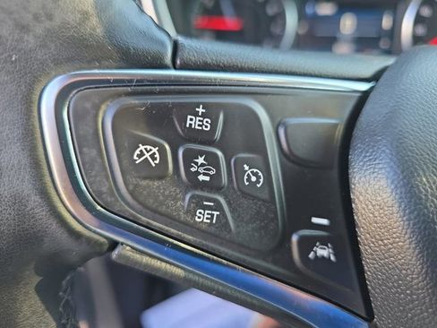 Used 2024 Chevrolet Equinox LT w/ LPO, Floor Liner Package FWD image 28