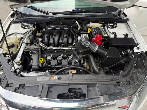 Used 2010 Ford Fusion SEL FWD image 24