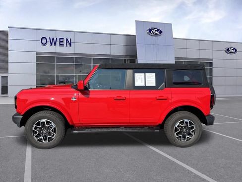 Used 2022 Ford Bronco Outer Banks AWD/4WD image 2