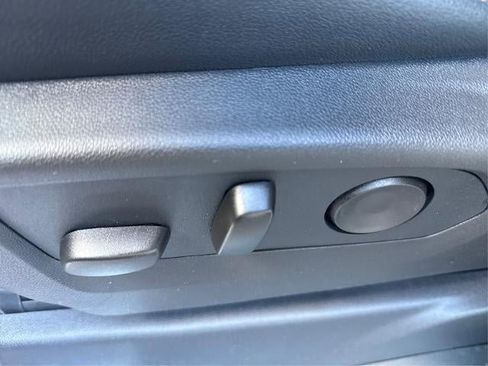 New 2026 GMC Sierra 1500 AT4 w/ Technology Package image 17