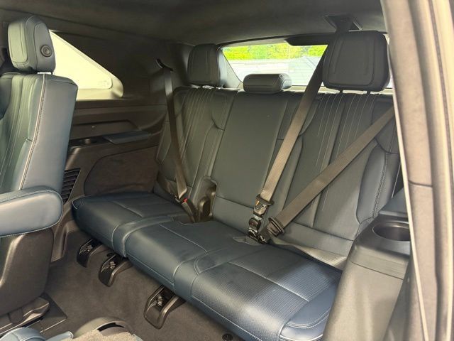 Used 2025 Cadillac Escalade IQ Luxury 2 w/ LPO, Premium Carpet Package AWD/4WD image 20