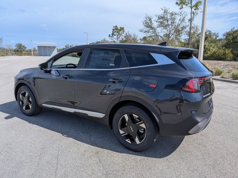 New 2026 Kia Sportage LX FWD image 7