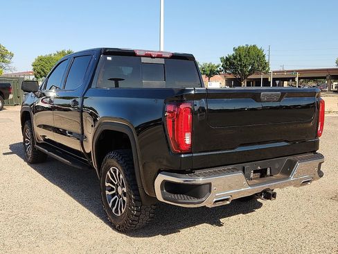 Used 2021 GMC Sierra 1500 AT4 w/ AT4 Premium Package AWD/4WD image 2