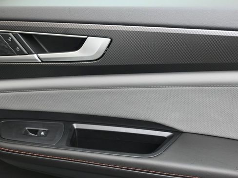 New 2026 Volkswagen Atlas Peak Edition image 11