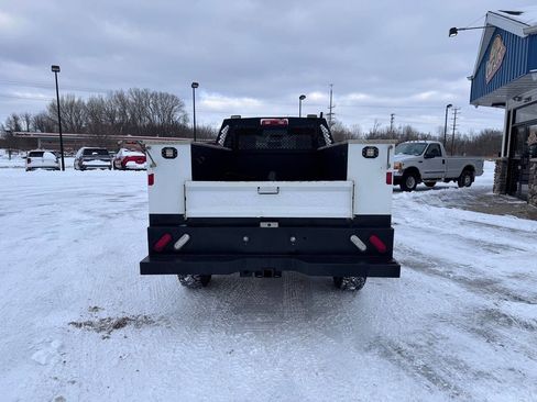 Used 2018 RAM 2500 Tradesman w/ Chrome Appearance Group image 6