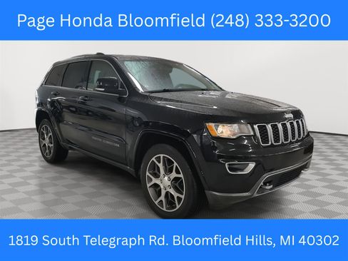 Used 2018 Jeep Grand Cherokee Limited AWD/4WD image 1