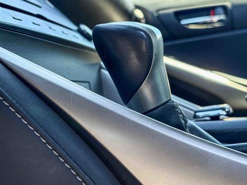 Used 2015 Lexus IS 250 w/ Navigation System Package RWD image 21