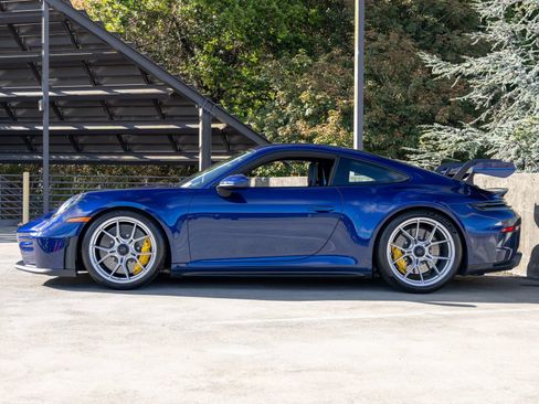 Certified 2026 Porsche 911 GT3 RWD image 2