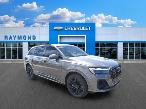 Used 2025 Audi Q7 2.0T Premium Plus AWD/4WD image 10