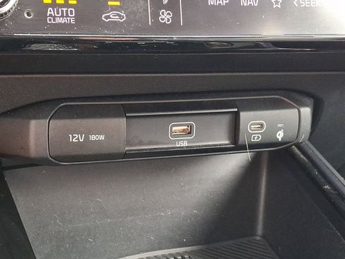 Used 2023 Kia Niro Wind FWD image 23